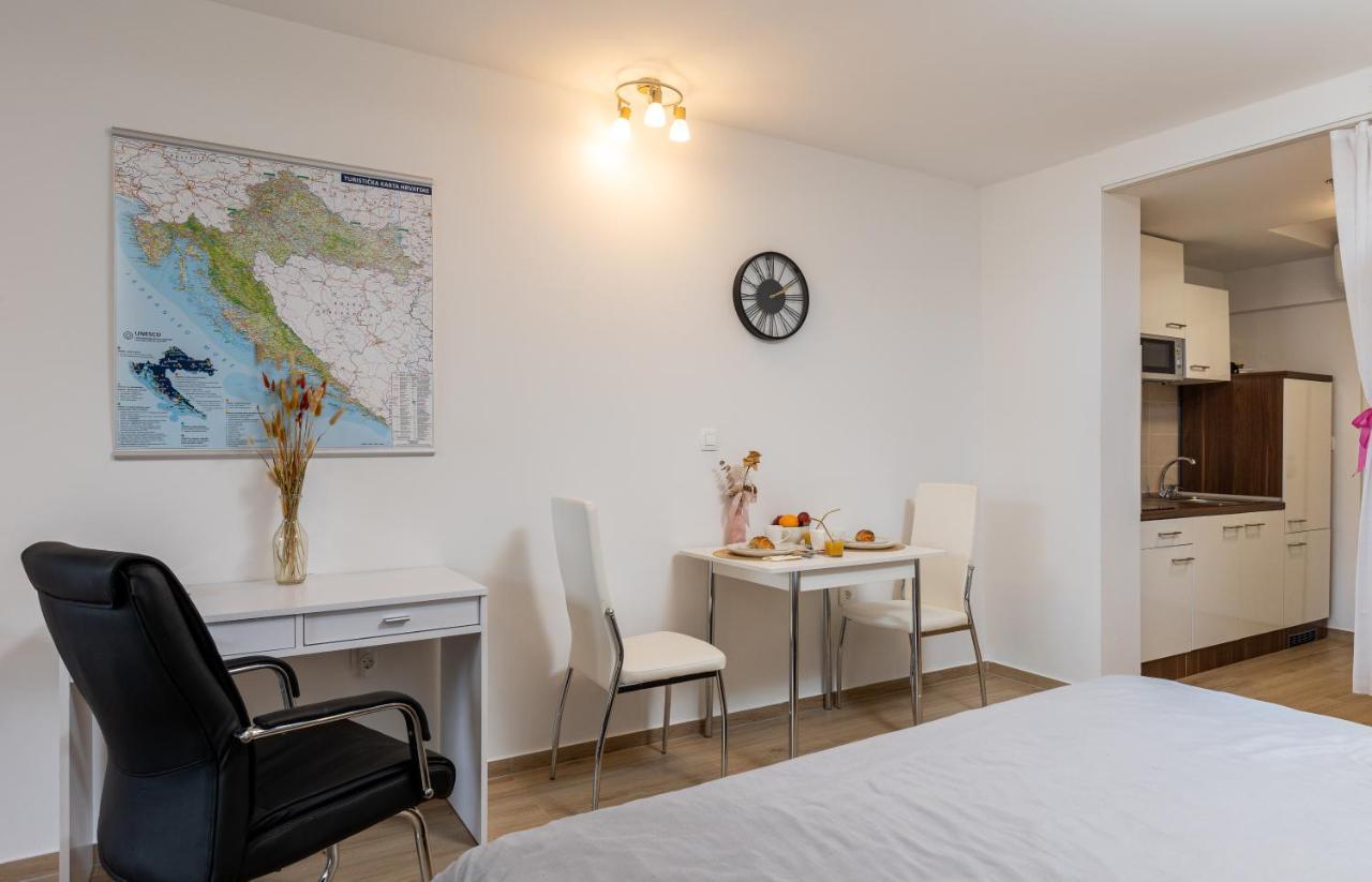 Nomad Dubrovnik + Free Parking Apartamento Exterior foto