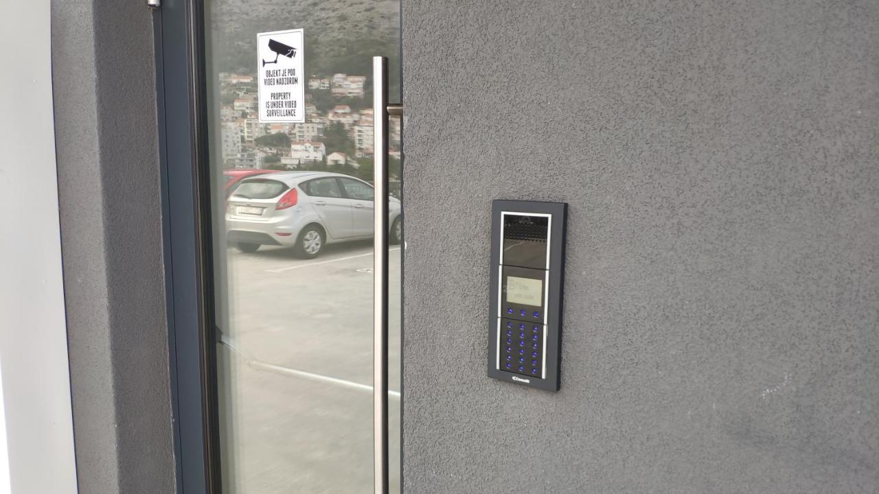 Nomad Dubrovnik + Free Parking Apartamento Exterior foto